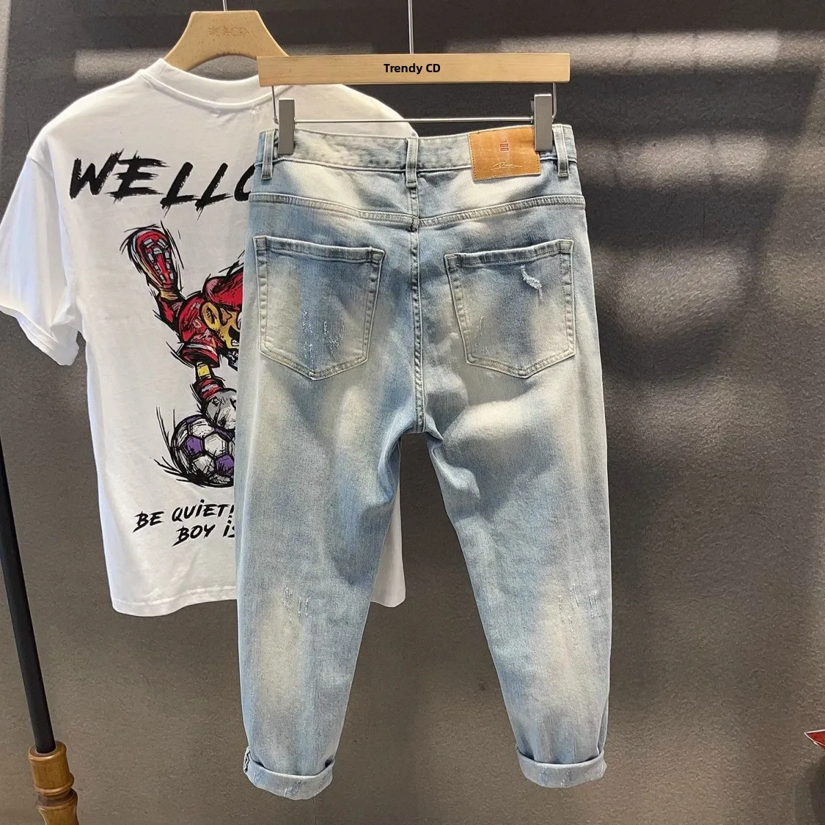 

Высококачественные светло-голубые мужские джинсы, повседневные девятисекционные летние новые брендовые облегающие джинсы Sle Faion, повседневные универсальные хлопковые джинсы со средней талией...