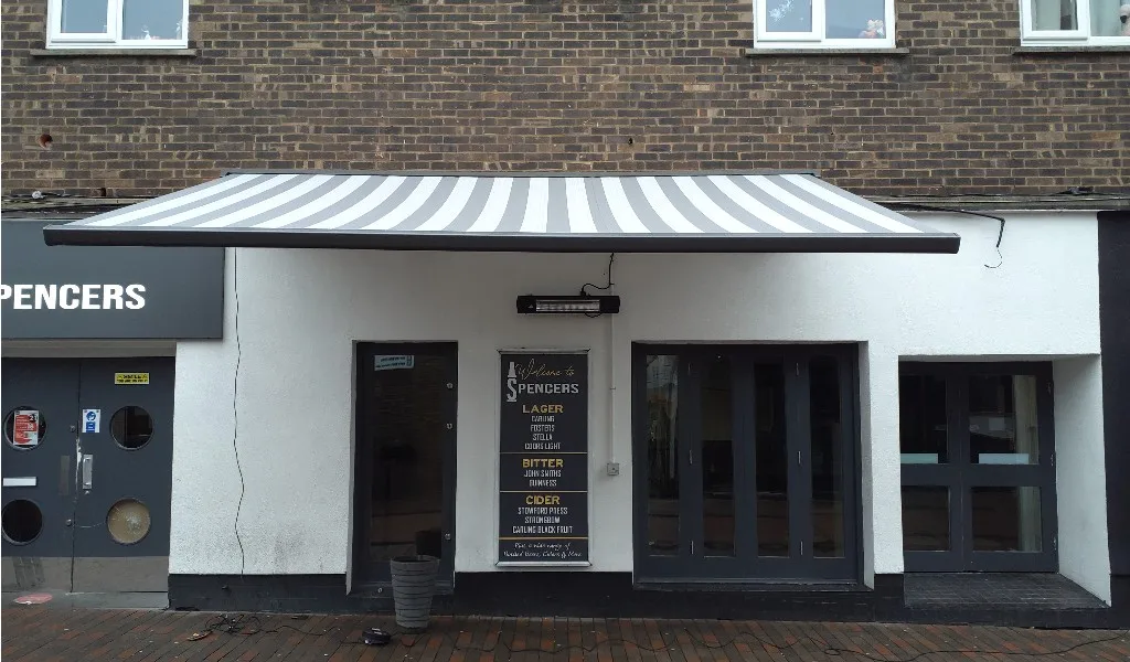 

Wall Mounted Awnings Waterproof Motorized Retractable Acrylic Full Cassette Awning with LED Lights Aluminum Folding Roof Canopy