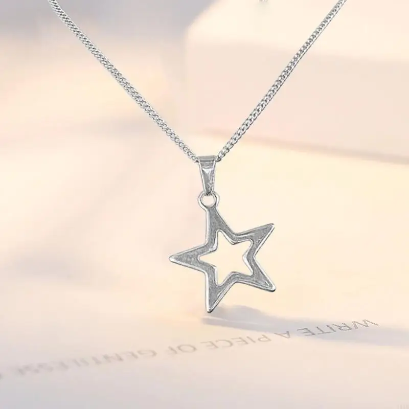 

31KD Collarbone Chain Temperament Simple Cold Wind Five-pointed Star Hollow Necklace