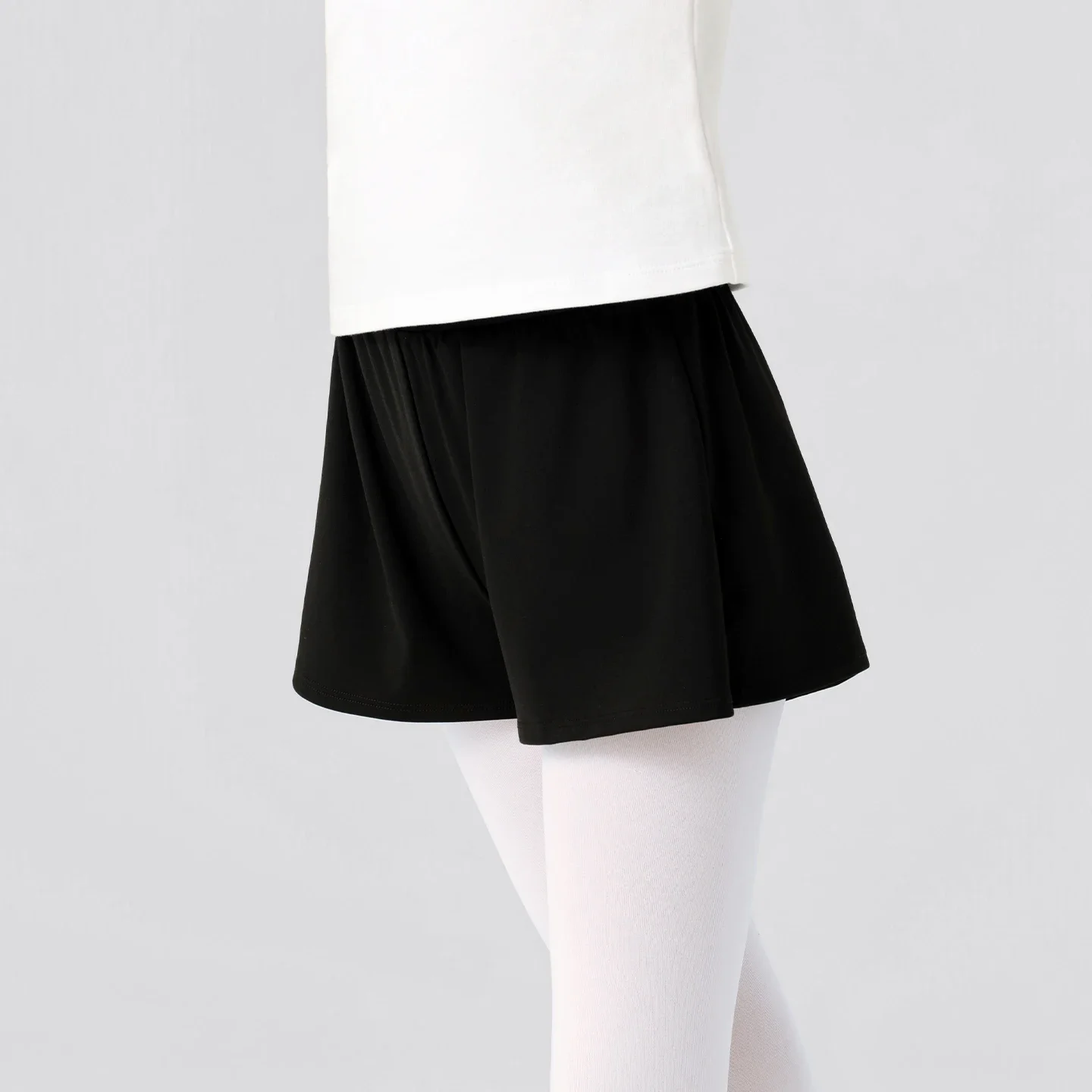 

Children High Waisted Front Pleated Nylon Stretchy Ballet Shorts Dance Skirt Shorts with Liner for Girl Dance Shorts for Sports
