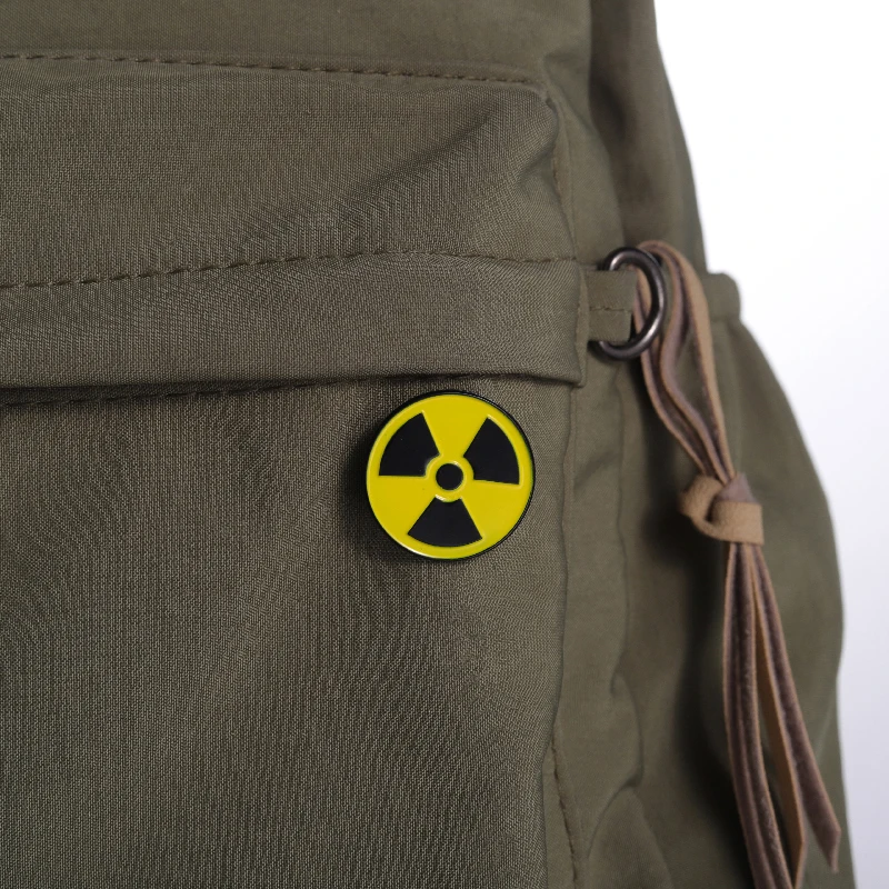 Creative Radioactive Radiation Logo Enamel Pins Warning Sign Brooches Gothic Lapel Backpack Badges Chemical Elements Jewelry