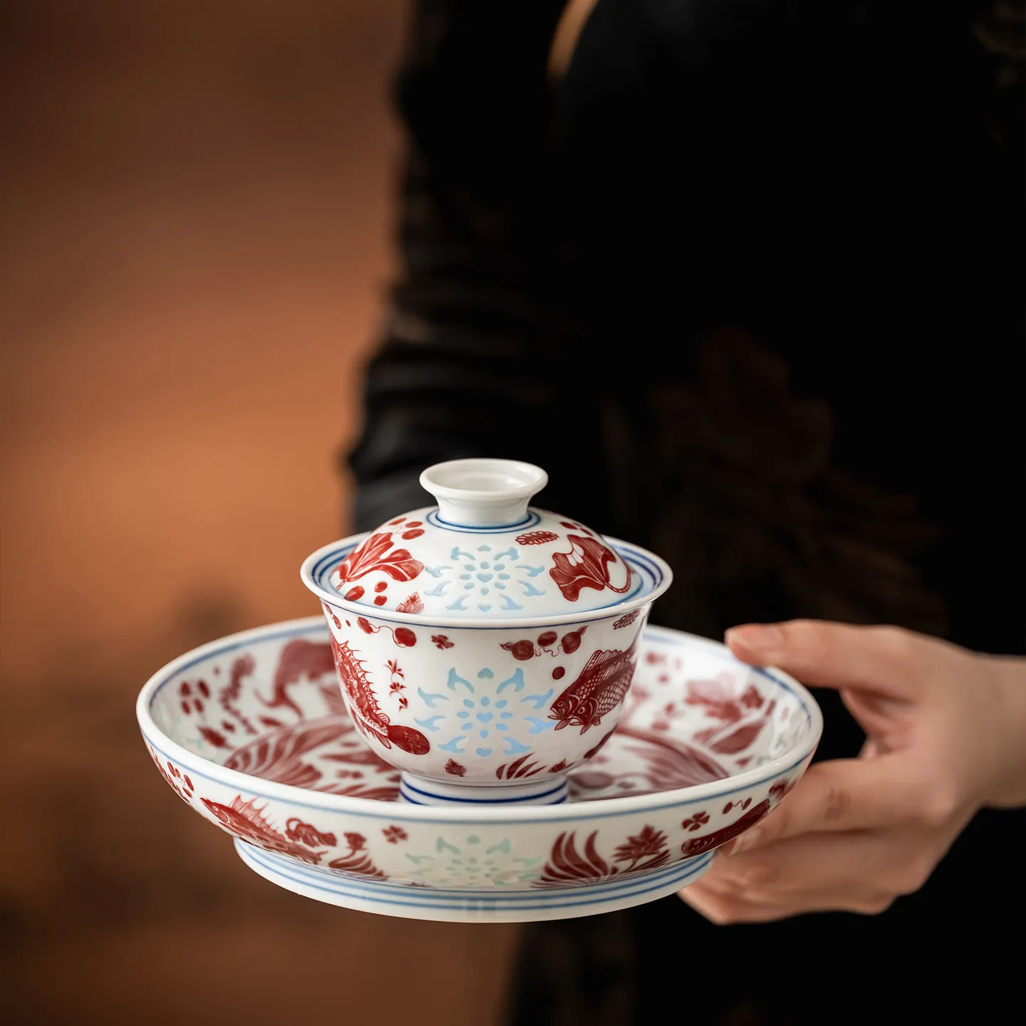 High-End Jingdezhen Linglong Red Fish and Algae Pattern Tureen Porcelain Set New Chinese Tea Bowl Gaiwan