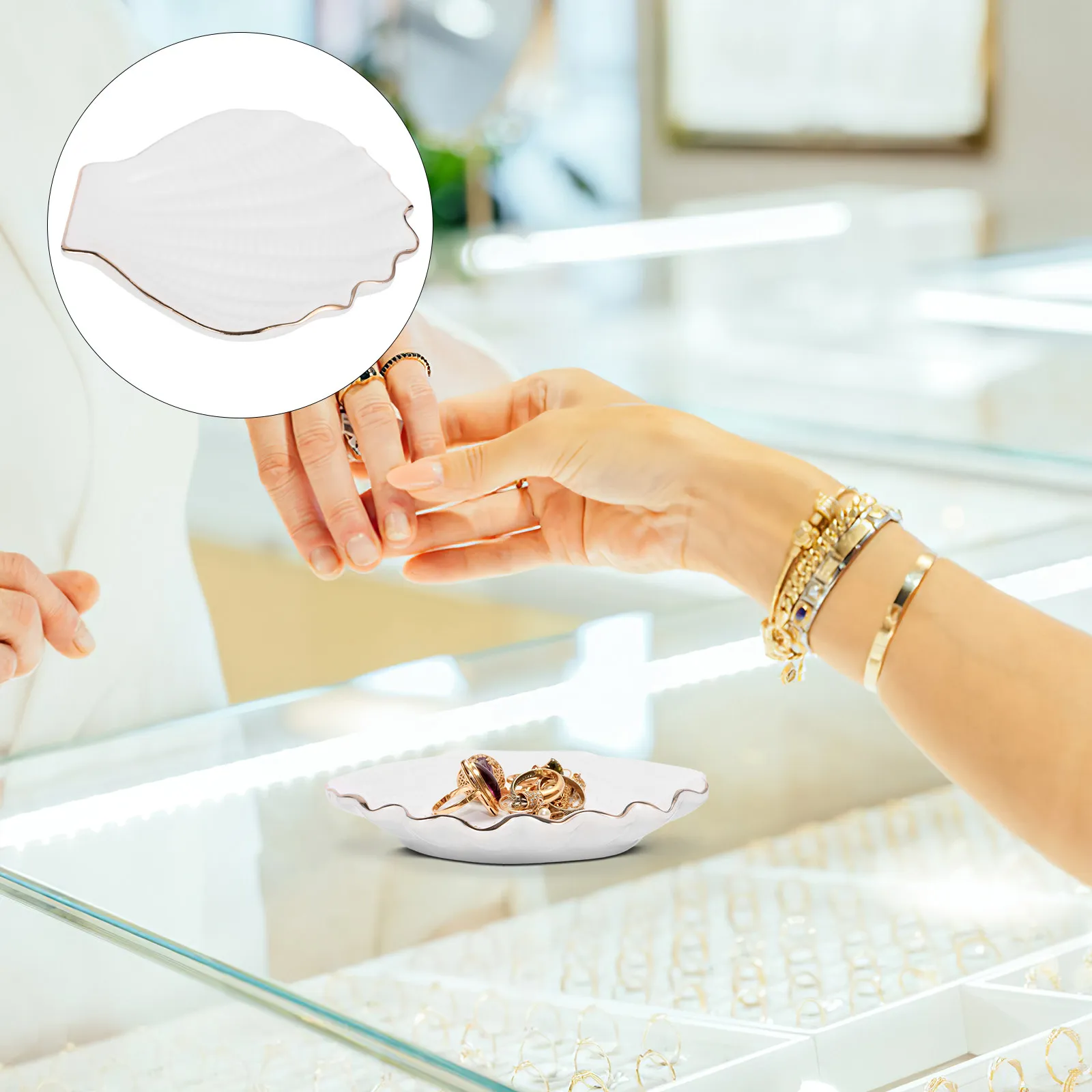 

Premium Ceramic Jewelry Tray Conch Design Jewelry Storage Plate Desktop Adornment Key Tray Sundries Organizer Dressing Table