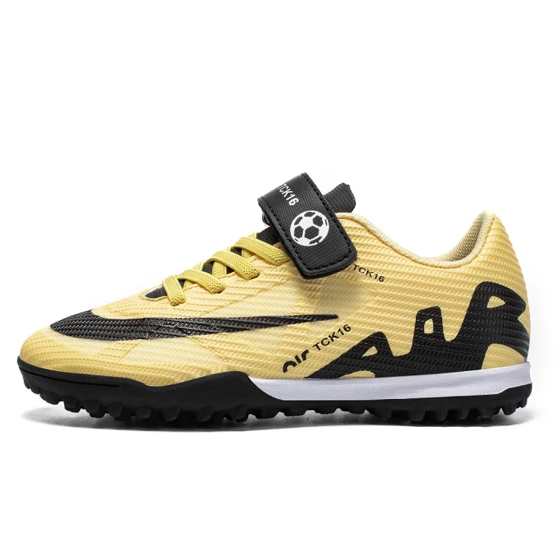 

Classic Style Soccer Shoes Men Daily Training Football Boots Lightweight Breathable Casual Sport Sneakers