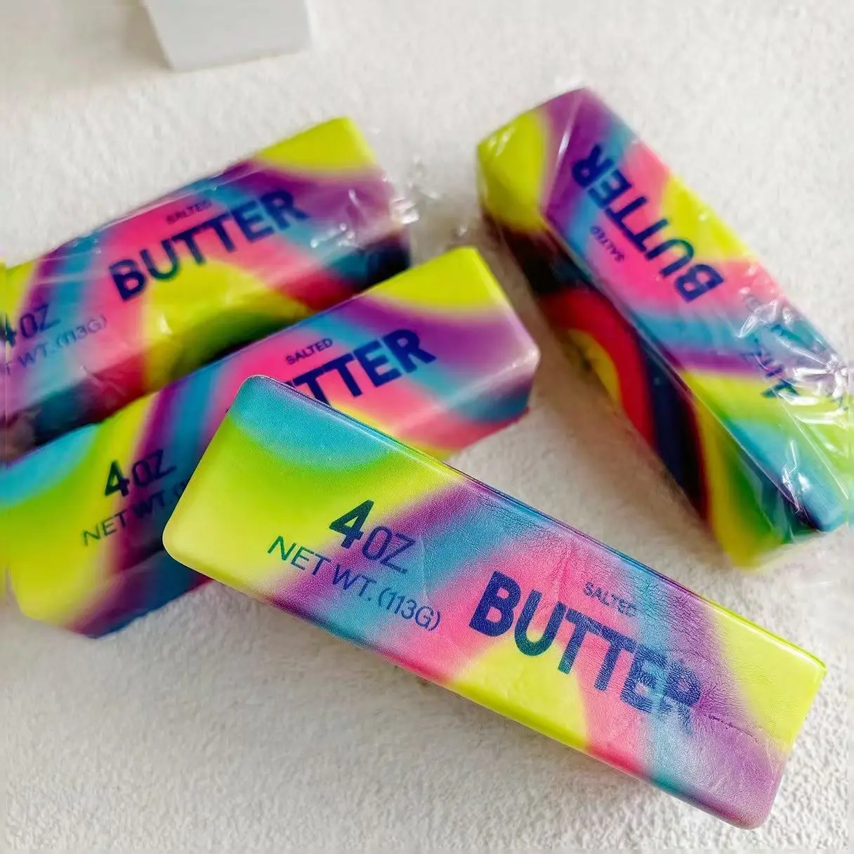 1/2/3 Stück Regenbogen-Butterstab Squishy Spielzeug, langsam aufsteigendes künstliches Lebensmittel-Sensorik-Quetschspielzeug, Angstlinderungsgeschenk für alle Altersgruppen – Detail 5