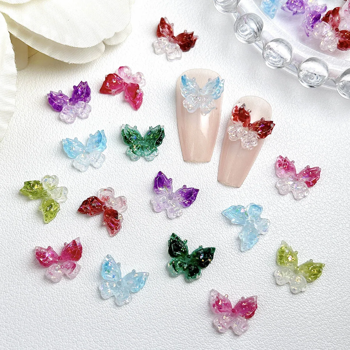30PCS Transluzente Verträumte Harz Schmetterling Nagel Charms 3D Doppel-schicht Leuchtende Bunte Schmetterling Nail art Dekorationen DIY Nägel