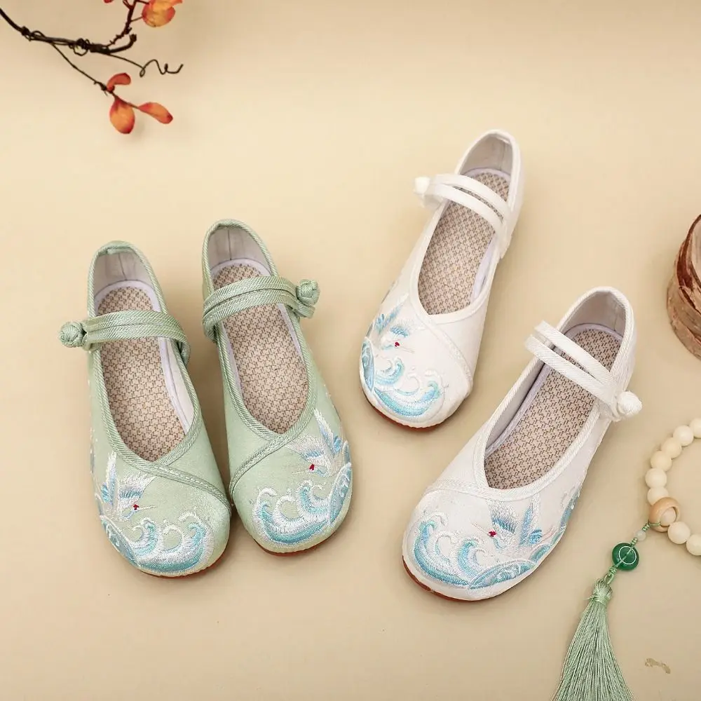 

Chinese Style Girls' Dancing Shoes Wear Resistant Soft Sole Children Hanfu Flat Shoes Comfortable Breathable Ballet Shoes
