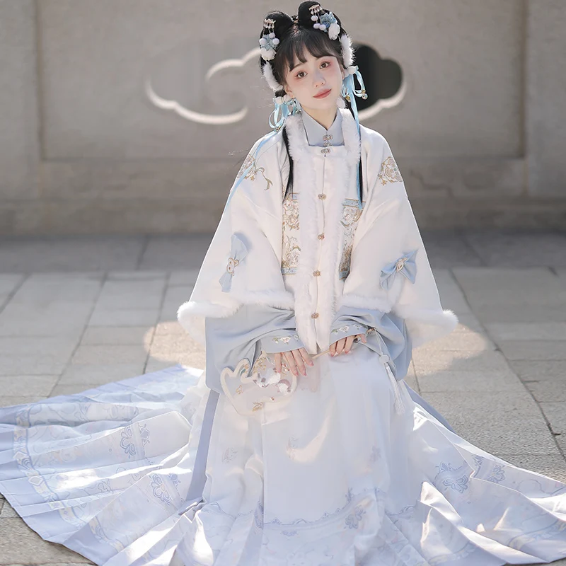 

Cloud Peak, оригинальное бархатное пальто Hanfu с кроликом, женское пальто Ming Dynas Sle ort, воротник-стойка, повседневное, осенне-зимнее, на подкладке, G...