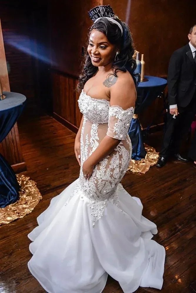 カスタムメイドのオフショルダーマーメイドウェディングドレス、プラスサイズ、ビーズ付きウェディングドレス