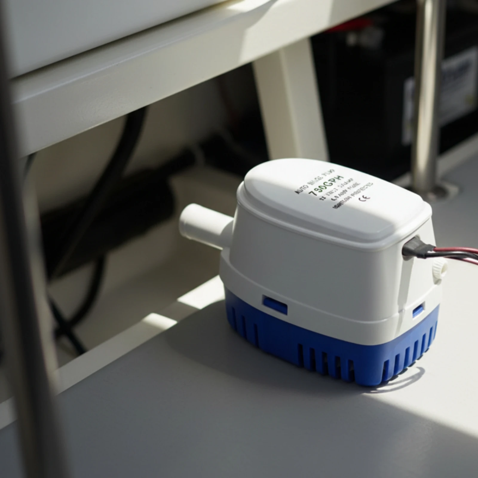 Automatic Bilge Pump Compact Marine Drainage Unit Robust Heavy-Duty for Boat Owners, Boats, Yachts