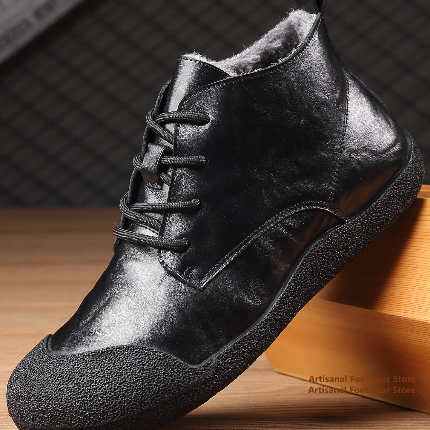 Men's Winter Fleece Lined High Top Leather Boots Lace Up Warm Ankle Boots Soft Leather Casual Leather Shoes for Cold Weather