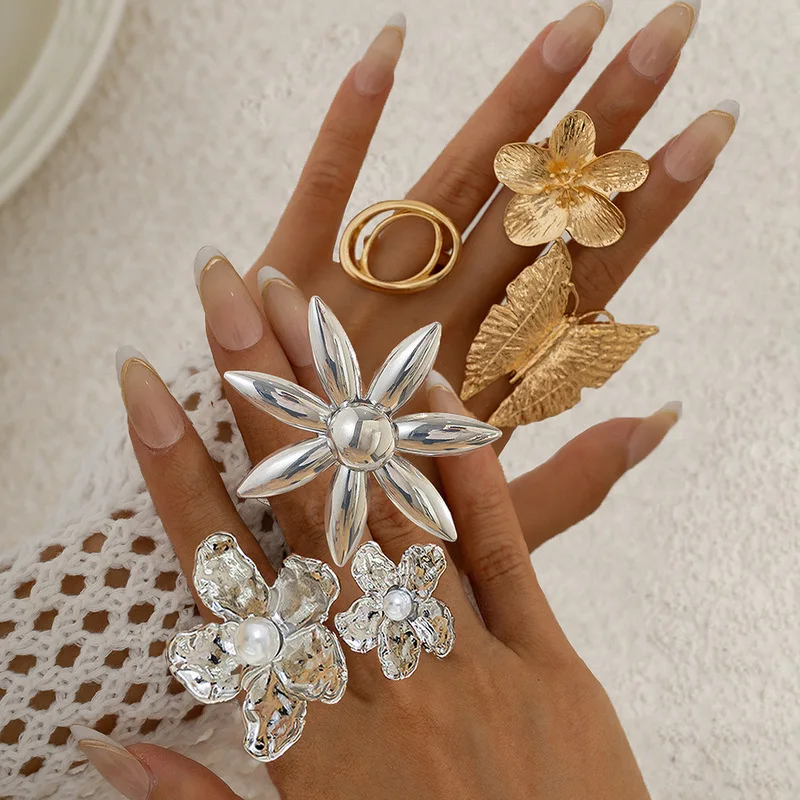 Neova Vintage Ins Style Simulated Pearl Flower Mitten Ring Fashion Textured Metal Butterfly Open Adjustable Statement Jewelry