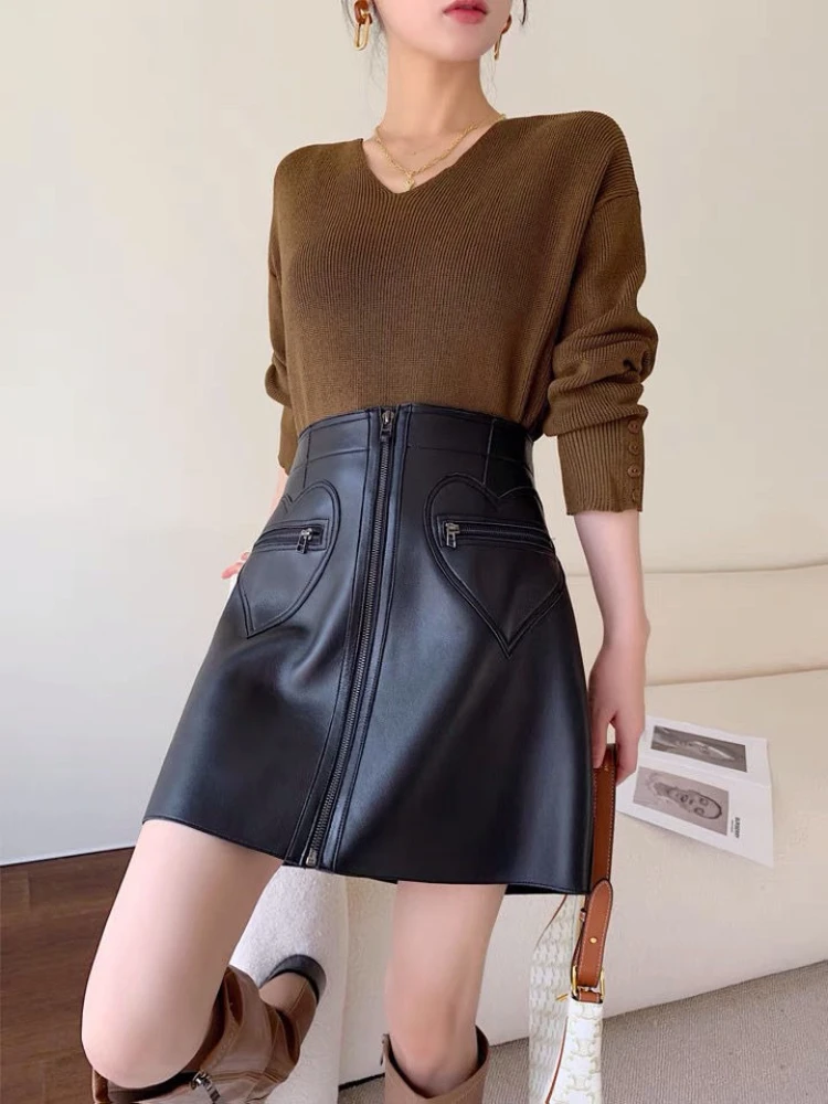 Heart leather Skirt for women autumn 2025 new high waist temperament slimming zipper A-line short style half skirt