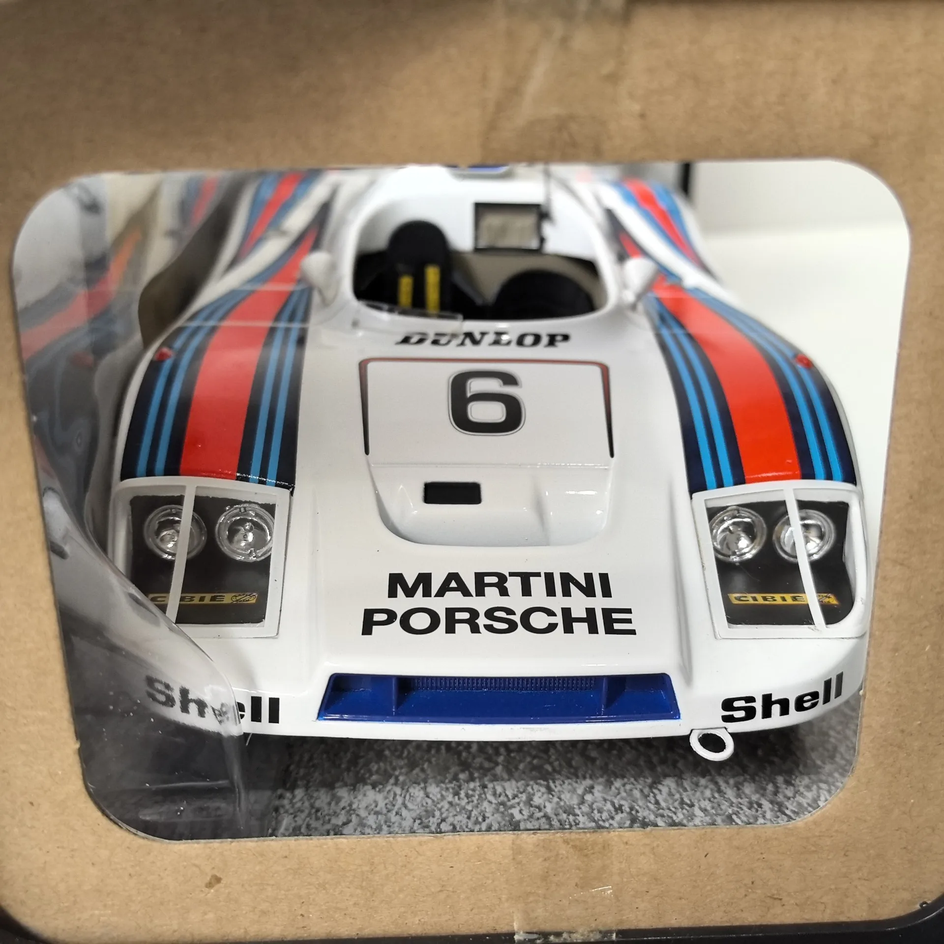 Diecast SOLIDO 1/18 Scale PORSCHE 936 1977 #6 Porsche Racing Alloy Car Model - view 6