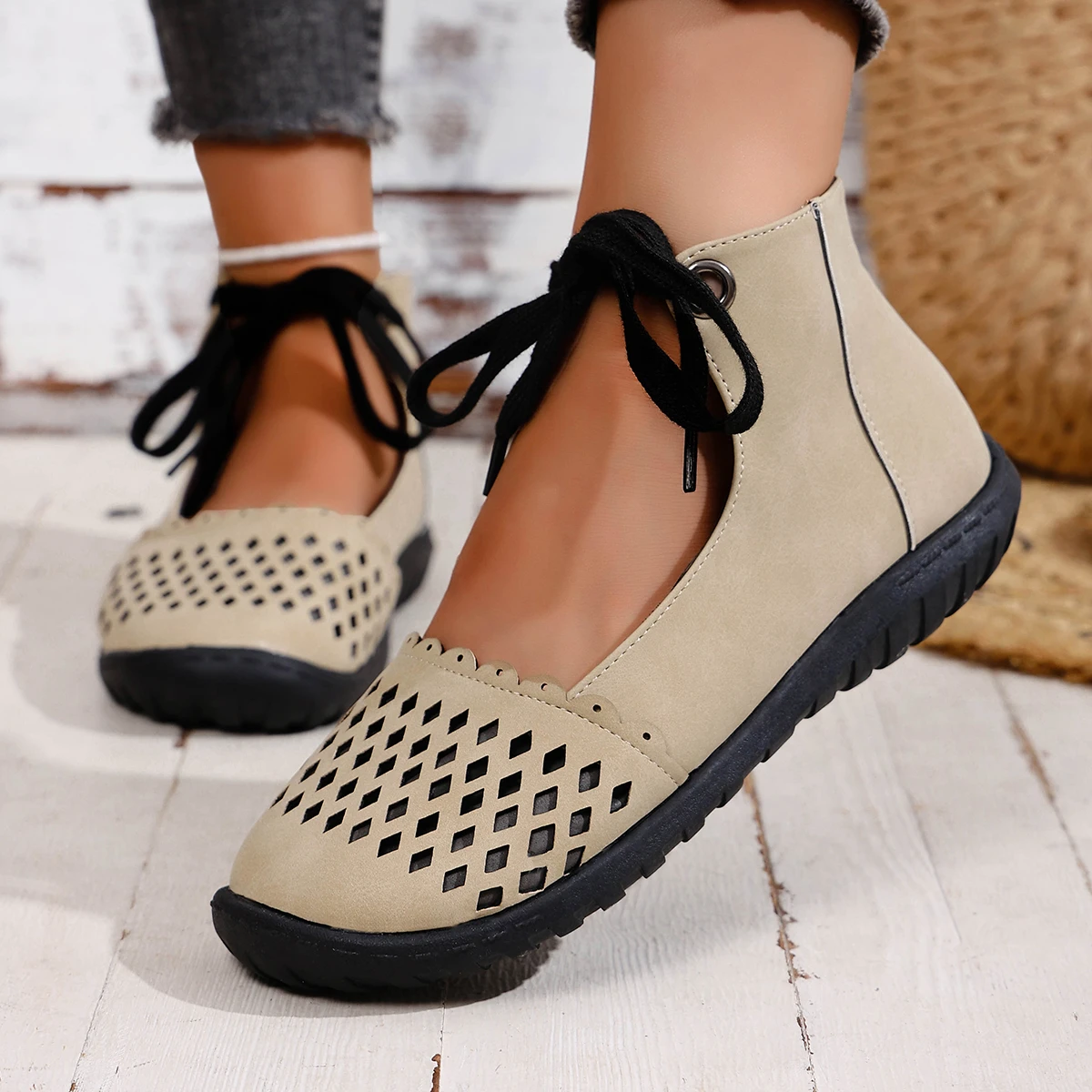 Fashion Women Loafers 2025 New Breathable Sandals Spring Autumn Large Size Sneakers of Sport Luxury Comfort Flats Shoes Women view 4