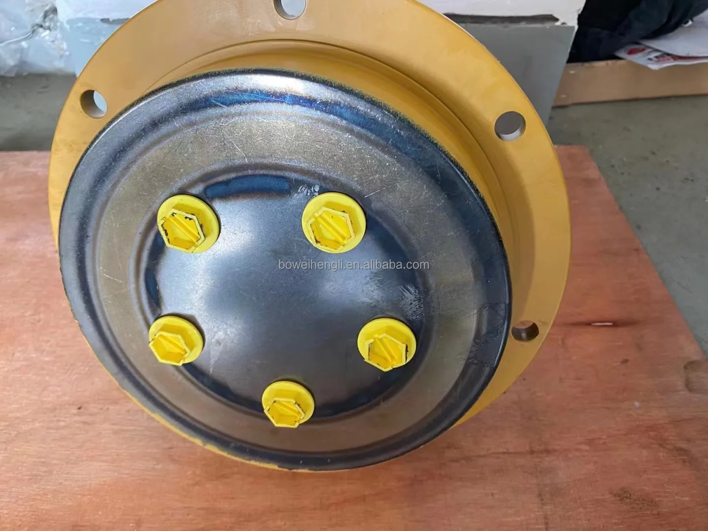 НОВИНКА 01243764   ГИДРАВЛИЧЕСКИЙ ДВИГАТЕЛЬ ДЛЯ ДЕВОЙ ШАМ HD10 HD12 HD13 Ролик