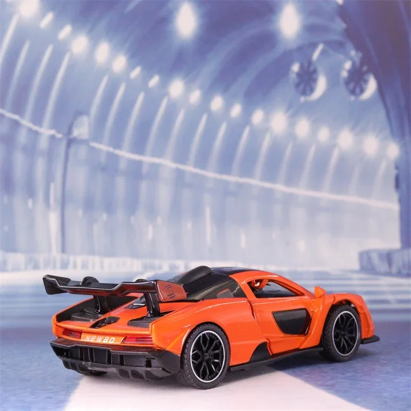 1:32 M C Senna DieCast Sports Car Model Toy Alloy Simulation Sound Light Pull Back Supercar Toys Vehicle For Gift