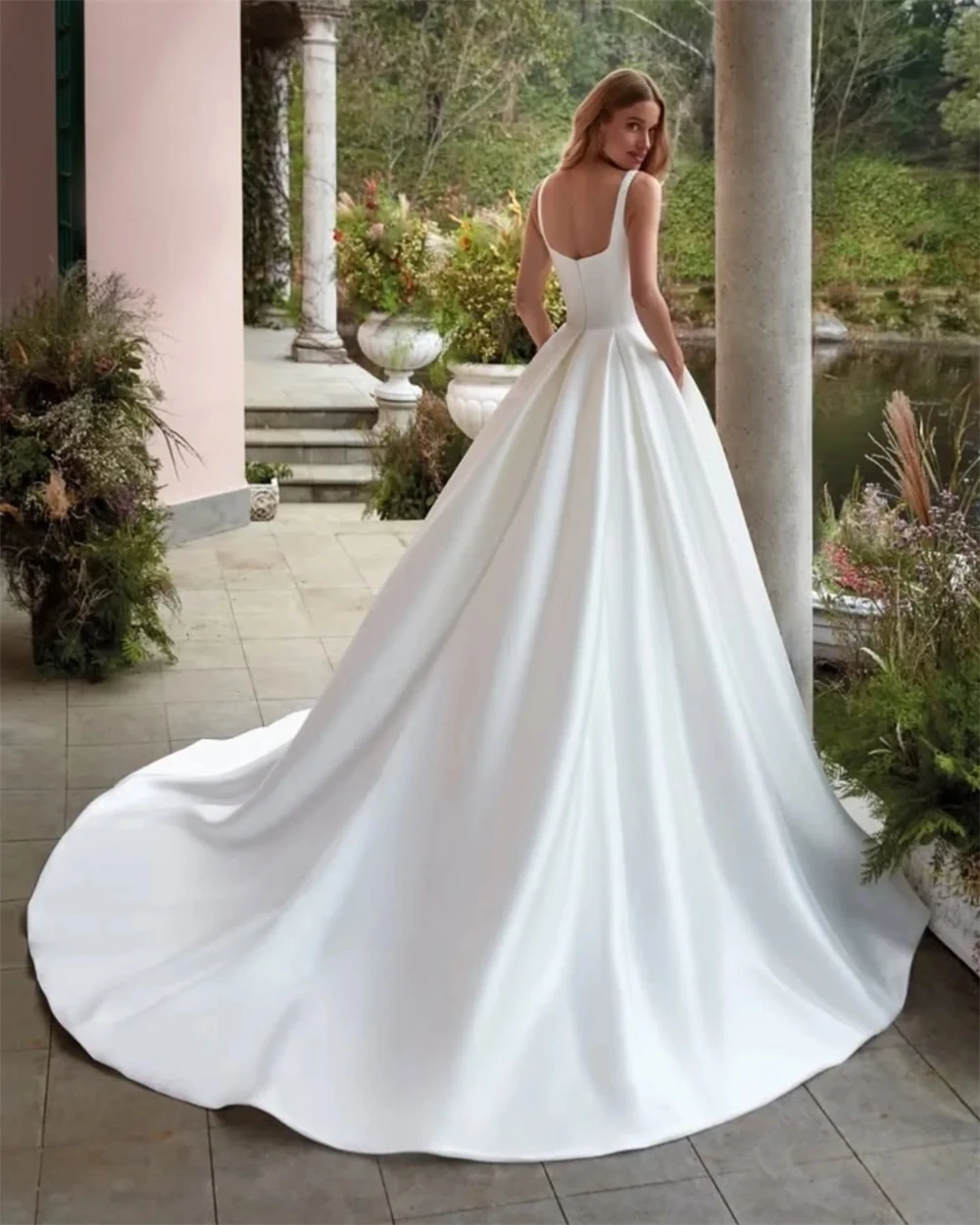 Customized Exquisite White Satin Evening Dress Court Train A-Line Celebrity Gowns Temperament  Spaghetti Straps Prom Dresses