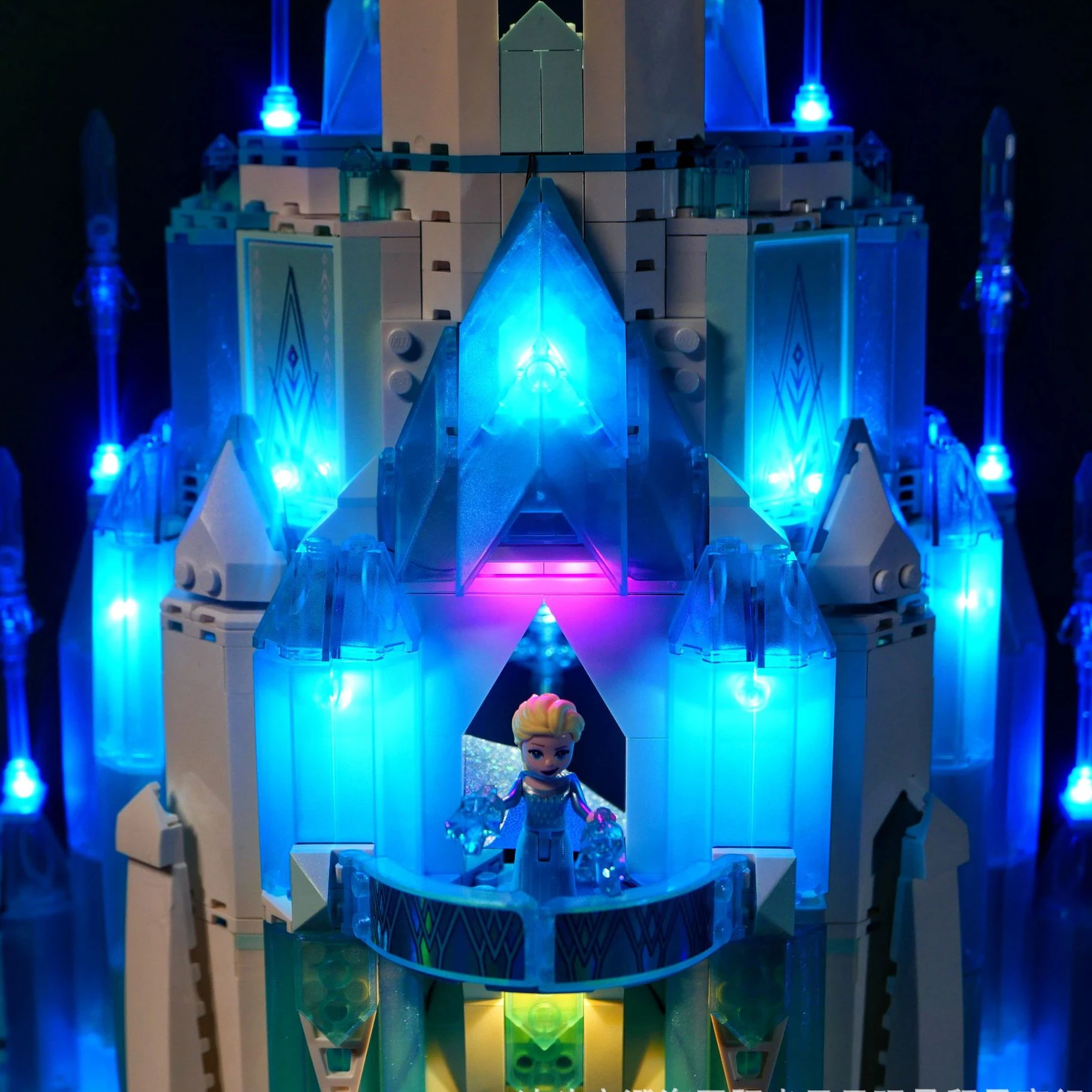 Kit de blocs de construction lumineux LED pour le château de glace, ensemble d'éclairage uniquement, jouets de bricolage, cadeau, non inclus, 43197