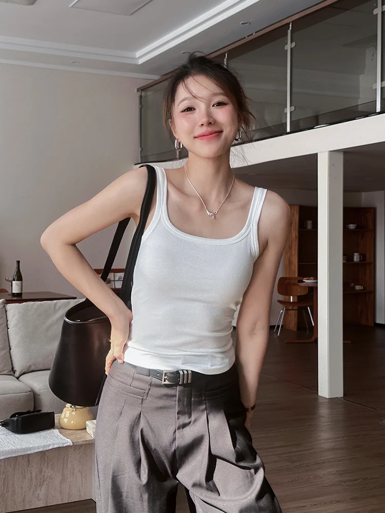 White Integrated Square Collar Women's Vest 2024 New Summer Outerwear with Chest Pad No Bra Needed Inner Match