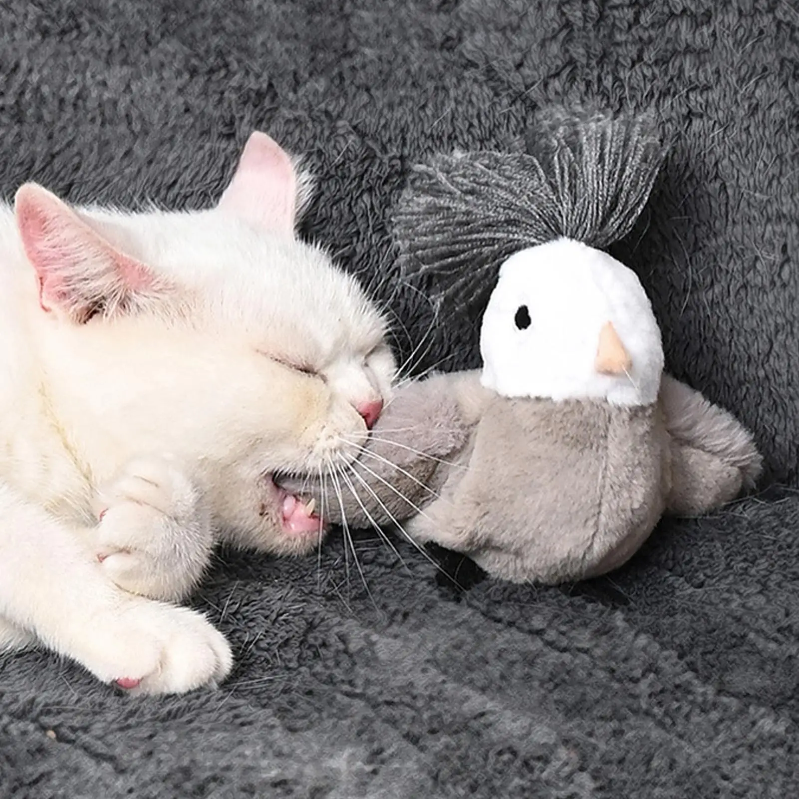 

2025 Имитация летающей птицы, игрушка для кошки, перезаряжаемая растрепанная птица для домашних животных, интерактивная растрепанная птица, игрушки для кошек, реалистичная игрушка для котенка