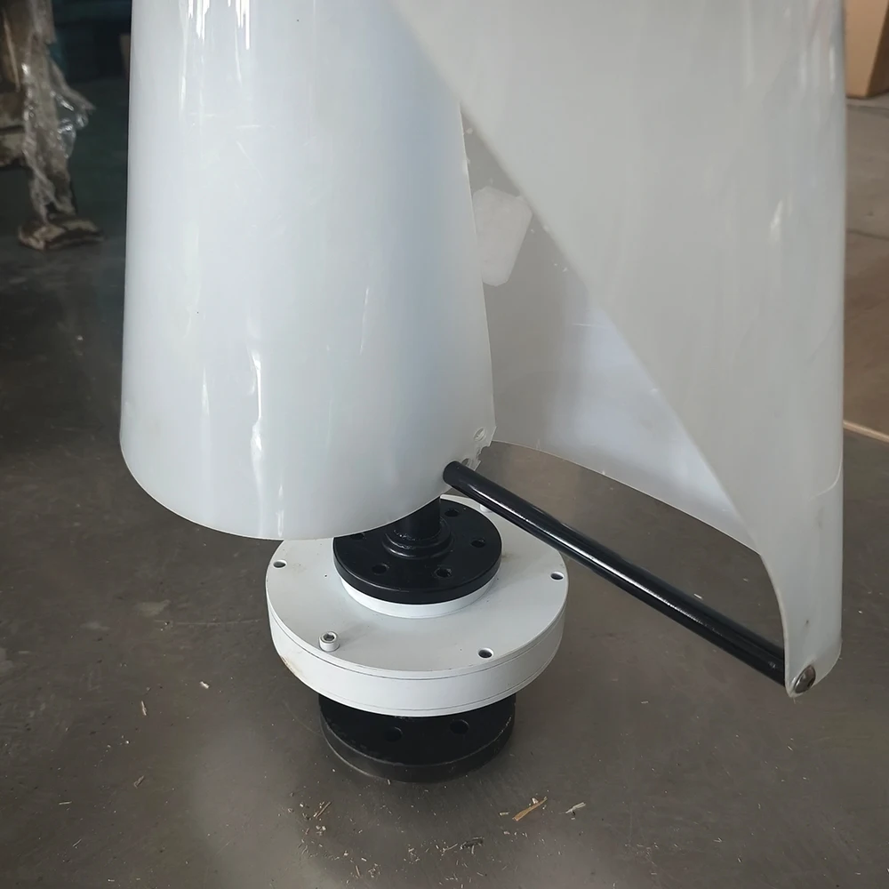 مولد تربيني الرياح ذو المحور العمودي الصغير 3000W-5KW مع وحدة تحكم MPPT مناسبة للفيلات/المزارع/التخييم