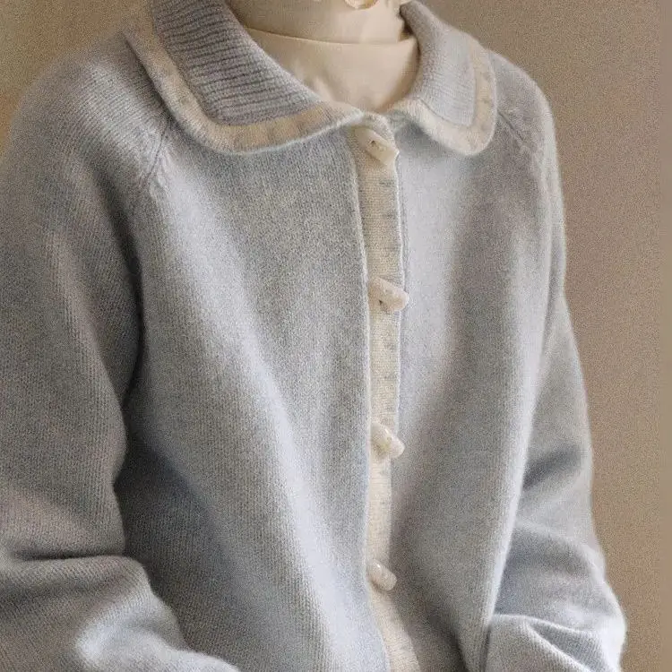 

Knitted Cardigan Sweater Milk Blue Horn Button Women 2024 Winter New Style Loose Lazy Style Gentle Top Jacket