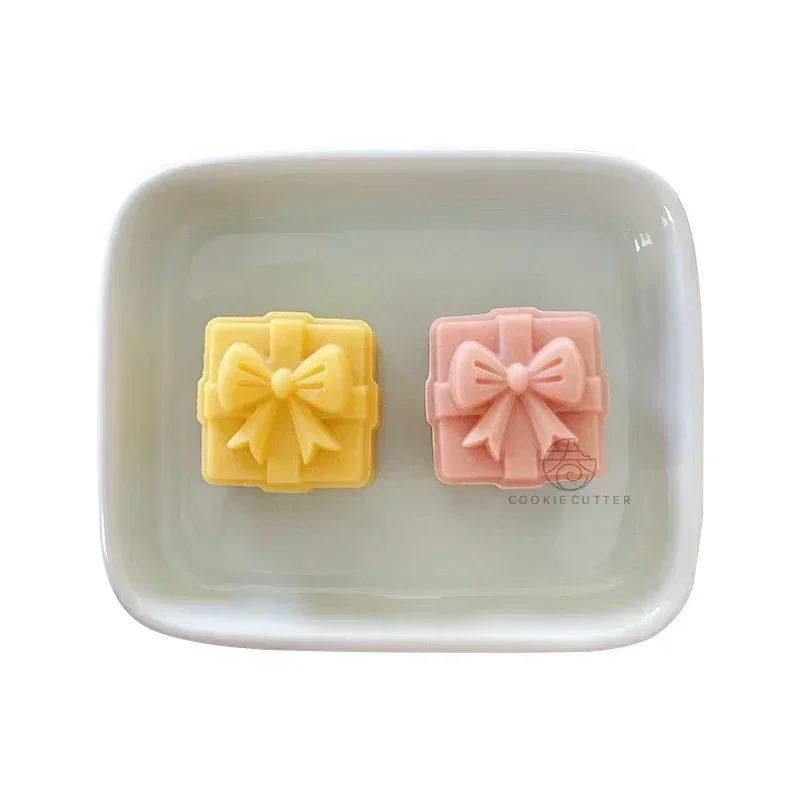 20g Mini Mother\'s Day Gift Mooncake Mold Bow Shape Valentine\'s Day Cookie Cutter Stamp 3D Hand Pressure Pastry Dessert Decorator