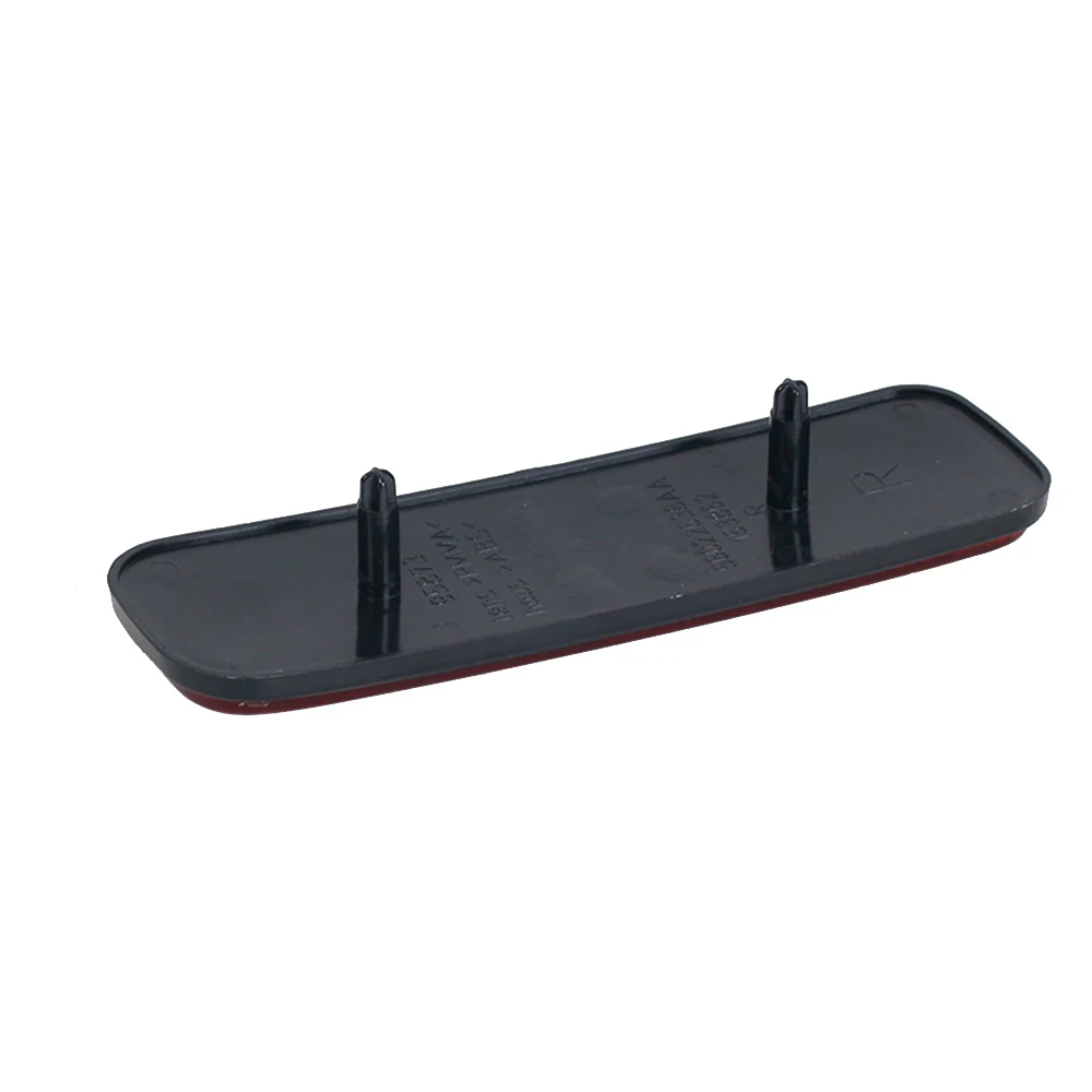 

Car Rear Bumper Reflector Brake Light 56022638AA 56022639AA For Jeep Grand Cherokee 1999 2000 2001 2002 2003 2004 2005 2006