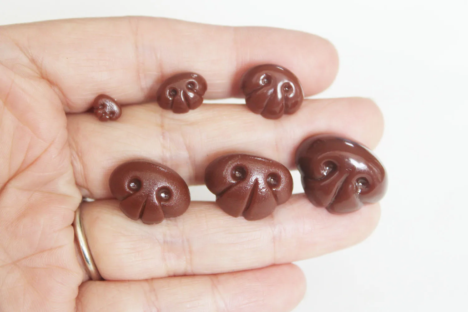 300pcs  New custom style  high quatity nose 7mm-22mm brown toy animal nose plastic safety noses +washer-- size option