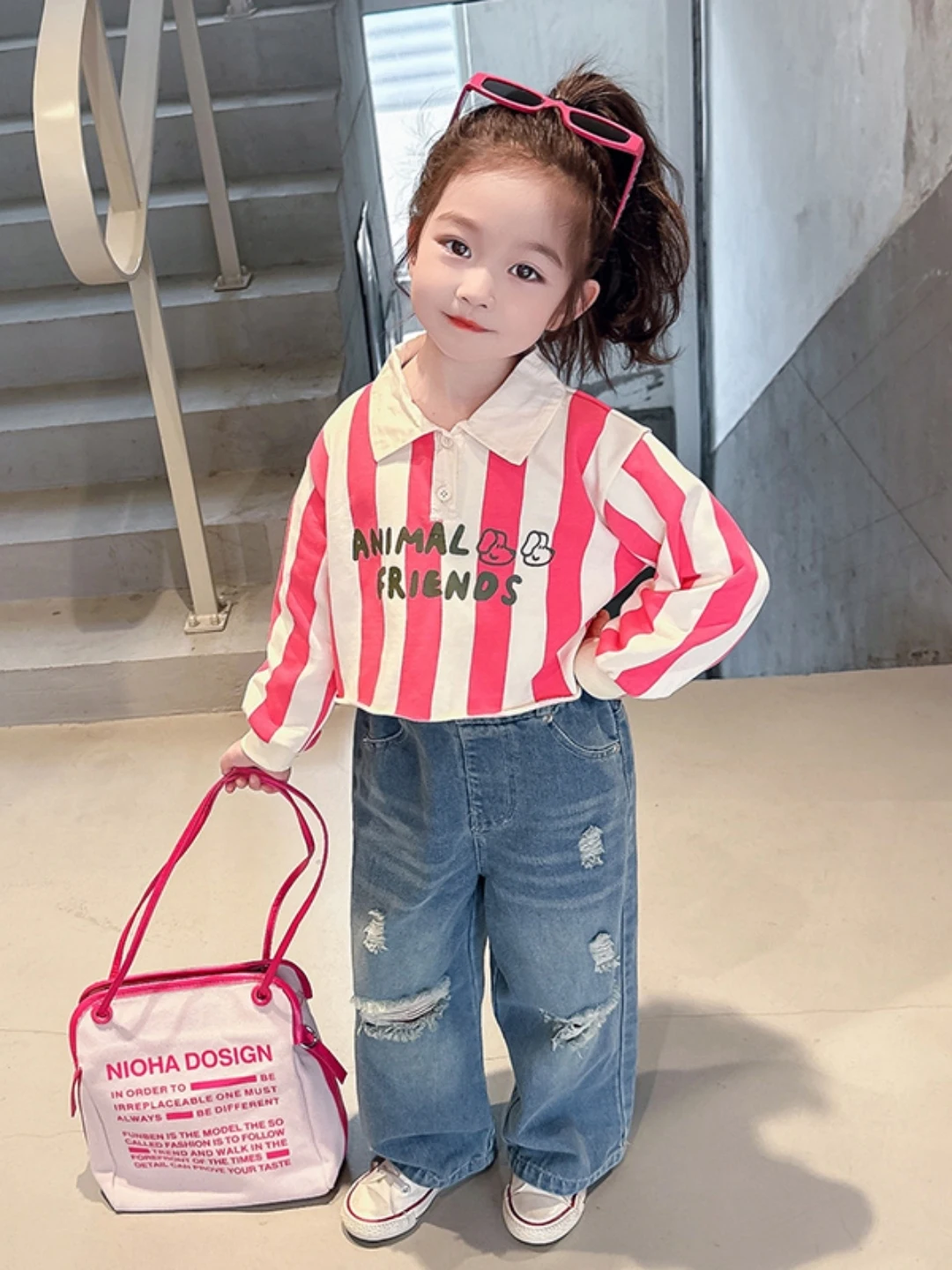 

Удобный повседневный свитшот для девочек, весна 2026, новая модная коллекция, с принтом собаки и букв, в полоску, с отложным воротником, трендовый, с длинными рукавами