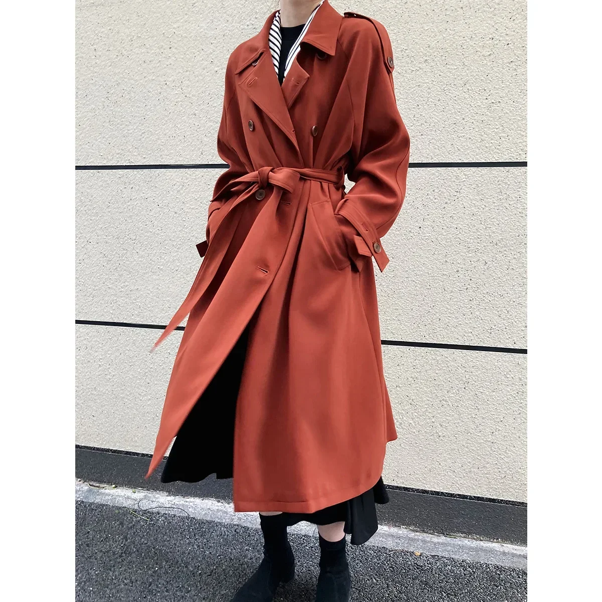 Nieuwe herfst 2024 gedrapeerde Koreaanse stijl losse lange trenchcoat Office Lady dames lange jas