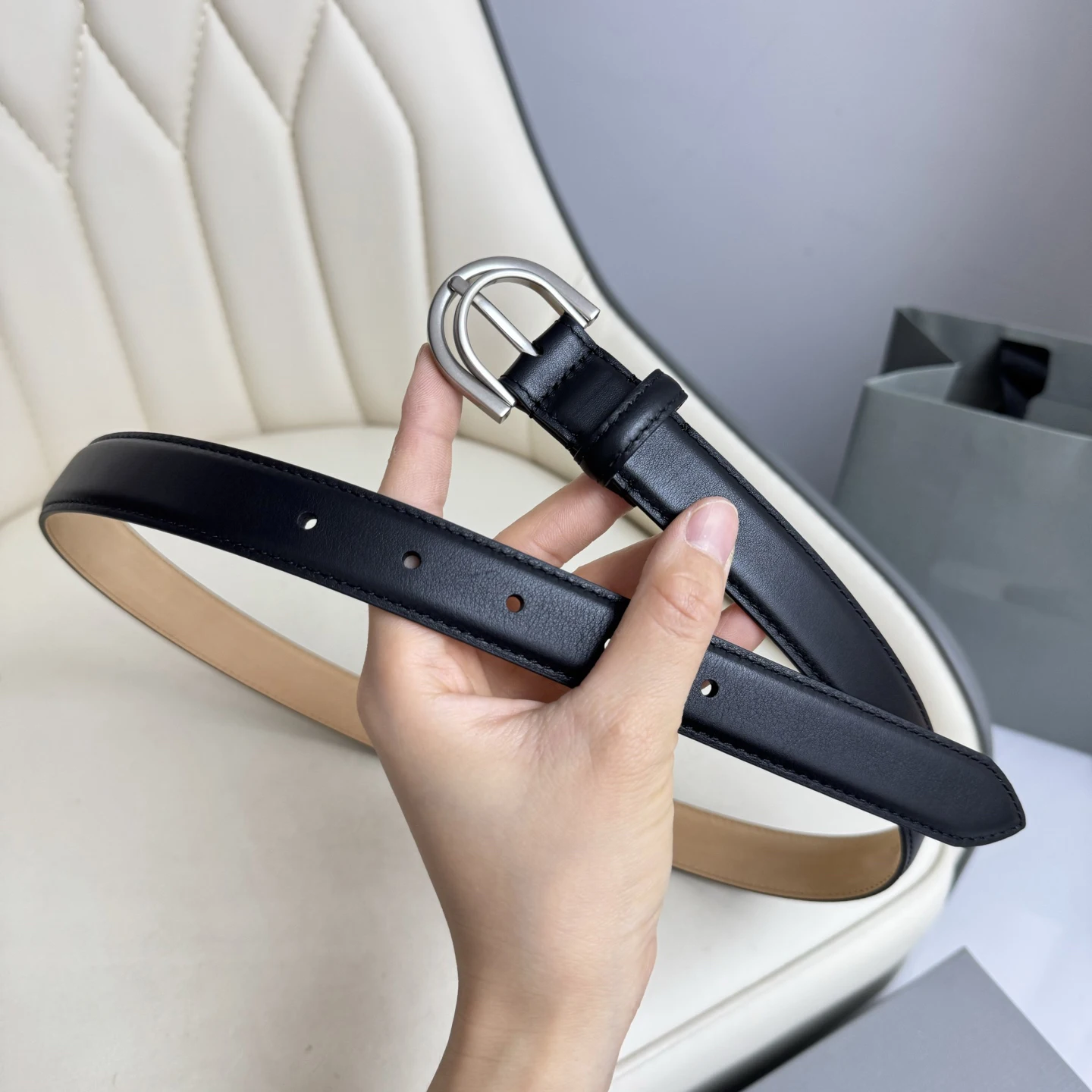 

Luxury Brand Designer Leather Belt Women Casual Business Waist Belt Versatile Young Fashion Hgh Quality Cowhide Women's Belt