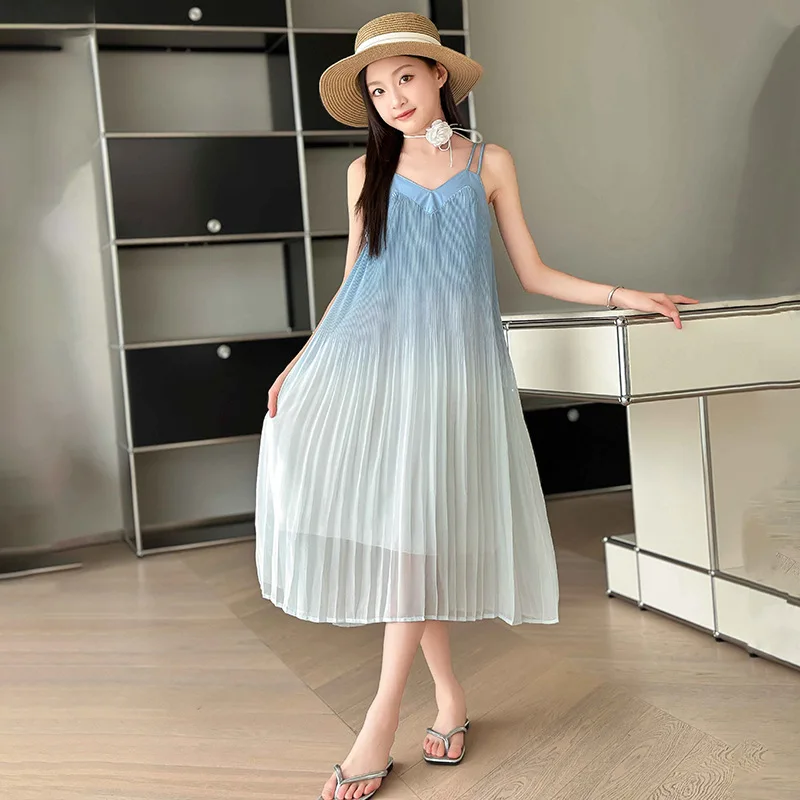 

Girls' Dress Summer 2024 New Children's Beach Long Dress Beach Vacation Gradient Sling Dress