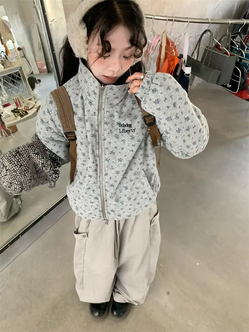 

Утепленная хлопковая куртка с принтом-надписью, воротником-стойкой, двусторонняя, зимняя, теплая, объемная, женская, в уличном стиле