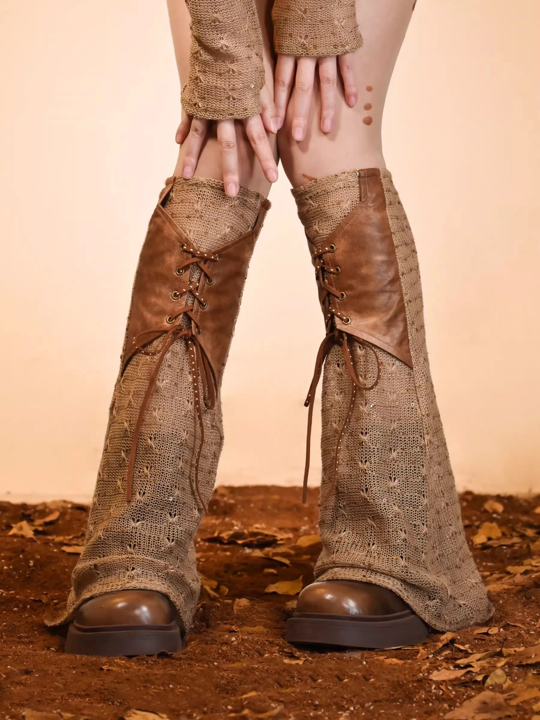 scaldacollo-da-donna-vintage-in-maglia-patchwork-con-dettagli-in-pelle-pu-a-gamba-larga-lunghezza-al-ginocchio-marrone-modello-r2326