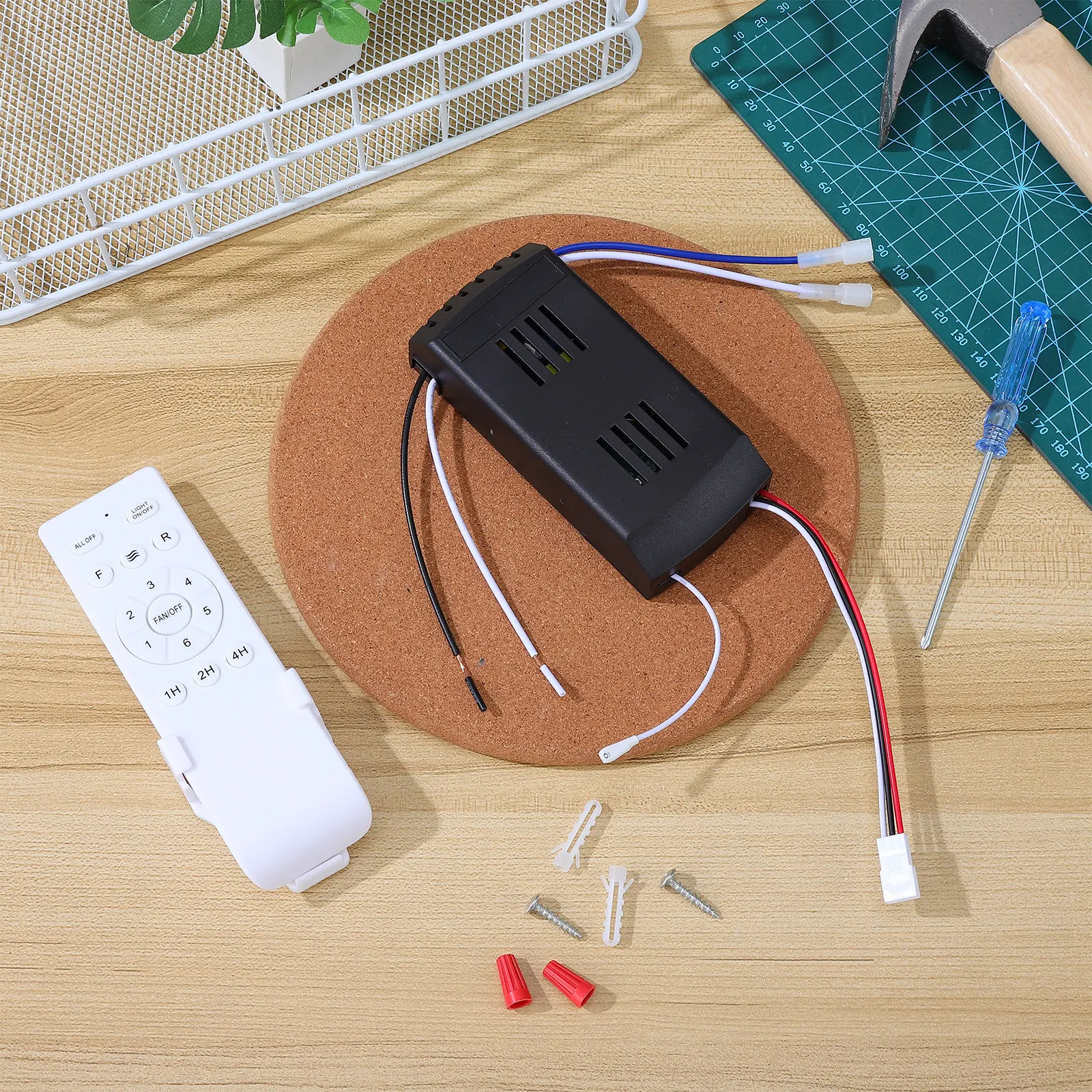 

1 Set Ceiling Fan Controller Variable Speed Dc Motor Wireless Remote Control Electric Motor Fan Light Replacement Universal