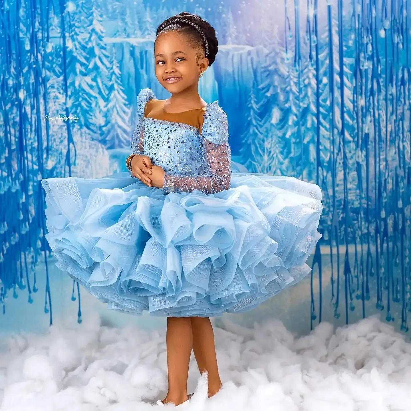 

Customized Blue Flower Girl Dresses Sequins Ball Gown Tulle First Communion Dress Birthday Photos Shoot Gowns for Party