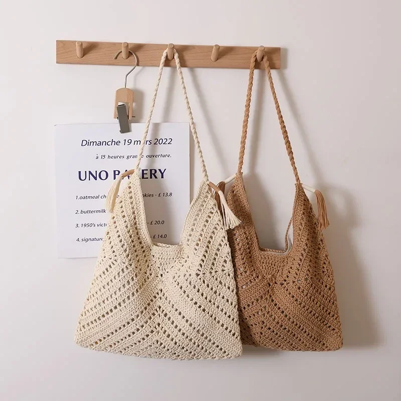 

Trendy Hooked Bag - Women's Summer Crossbody Tote with Bohemian Triangle Design & Hollow-out Pattern for Beach & Casual Outings