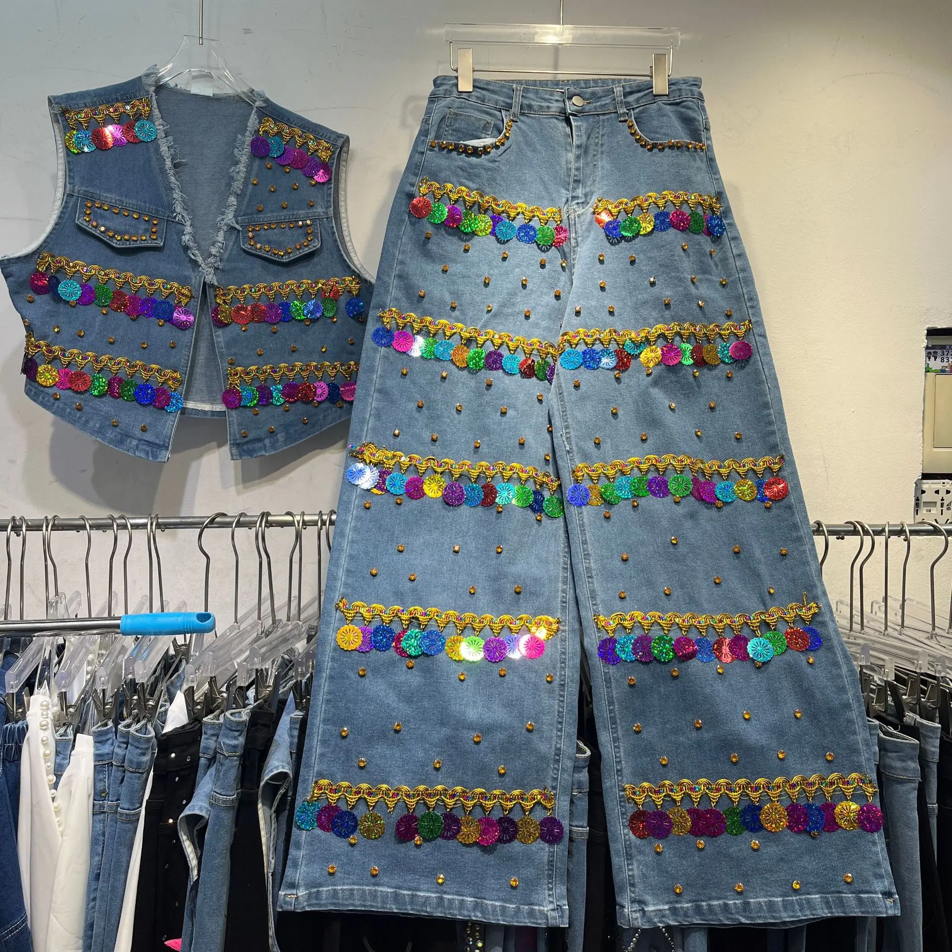 

Роскошный женский джинсовый жилет с блестками и кисточками, джинсовый жилет с бахромой и стразами, ковбойский кардиган без рукавов, топы + джинсовые брюки 2025