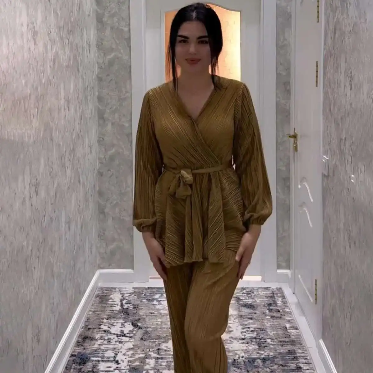 

Весна/лето 202, новый азиатский складной свободный удобный однотонный темпераментный небольшой свежий комплект