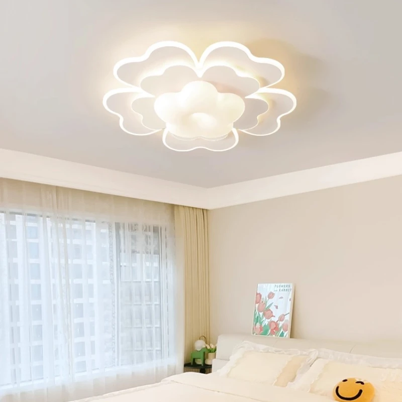 Cream Style Acrylic Five Leaf Clover Shaped Ceiling Lights Delicate Master Bedroom Eye Protection Ceiling Lamp Study Living Room