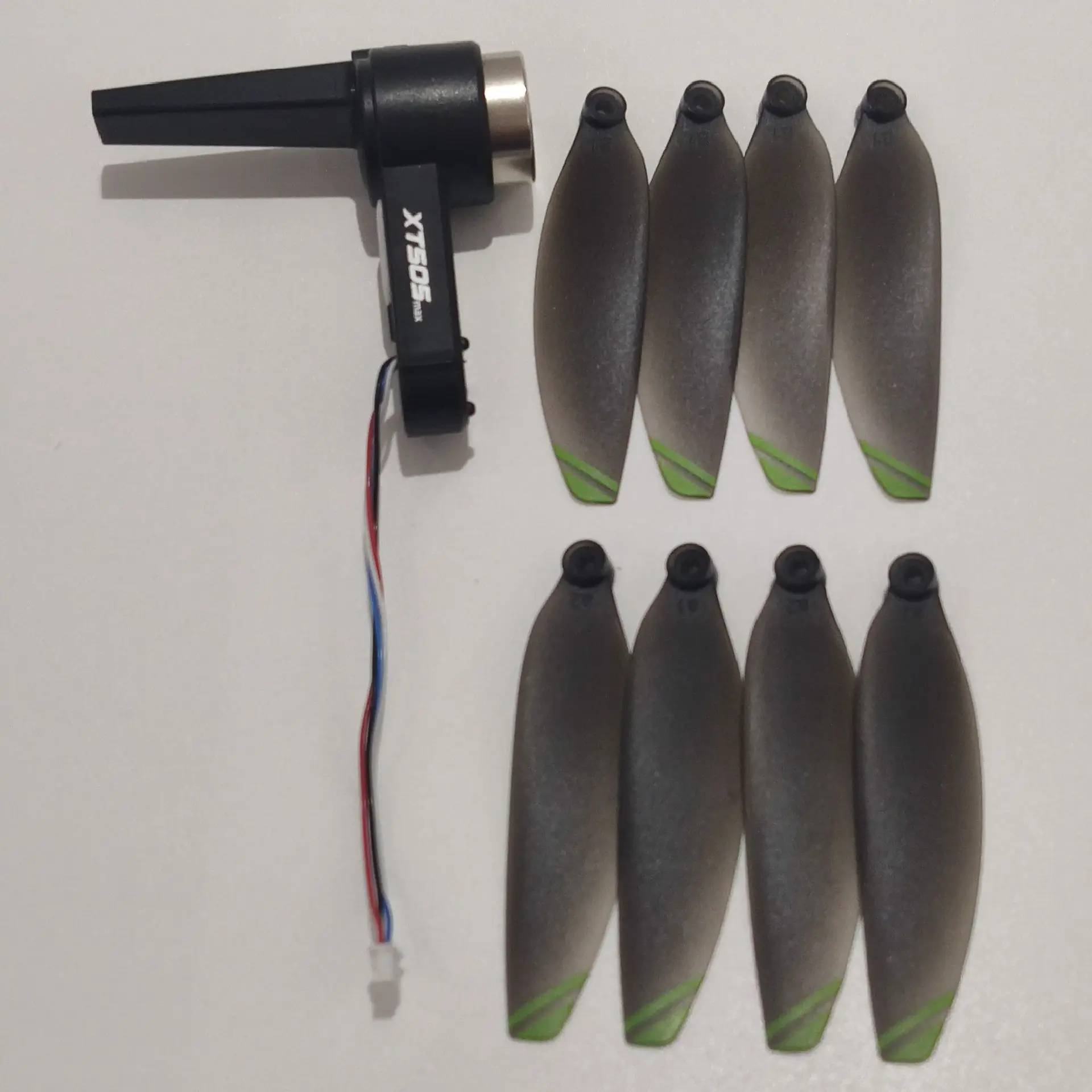 XT505 Brushless Motor Front Arm B + CW CCW Propeller Blade 8PCS for XT505 MAX/XT505Max Foldable Drone RC Quadcopter Engine Motor