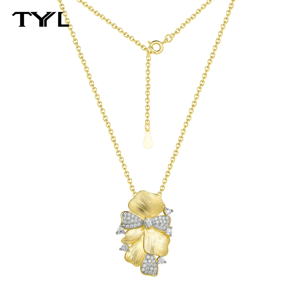 

TYYL Exquisite Four Leaf Petal Luxury Gemstone Pendant Necklace Women Jewelry 14K Yellow Gold Plated Copper Diamonds Chain Gifts