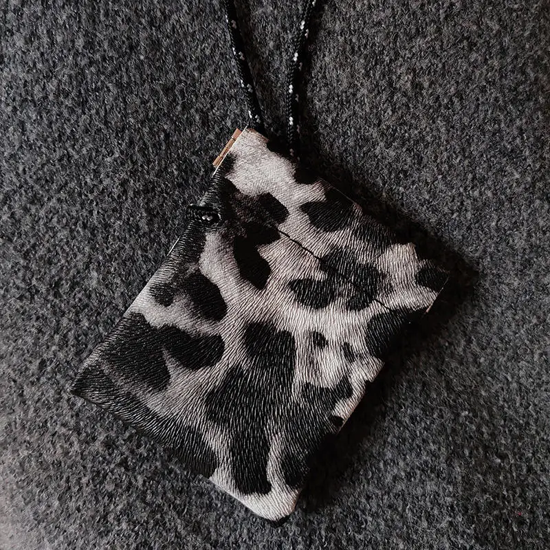 الرقبة حقيبة محفظة معلقة سماعات صغيرة حقيبة التخزين التلقائي إغلاق أحمر الشفاه الحقيبة منظم الكابلات حقيبة محفظة نسائية للعملات المعدنية أكياس المفاتيح