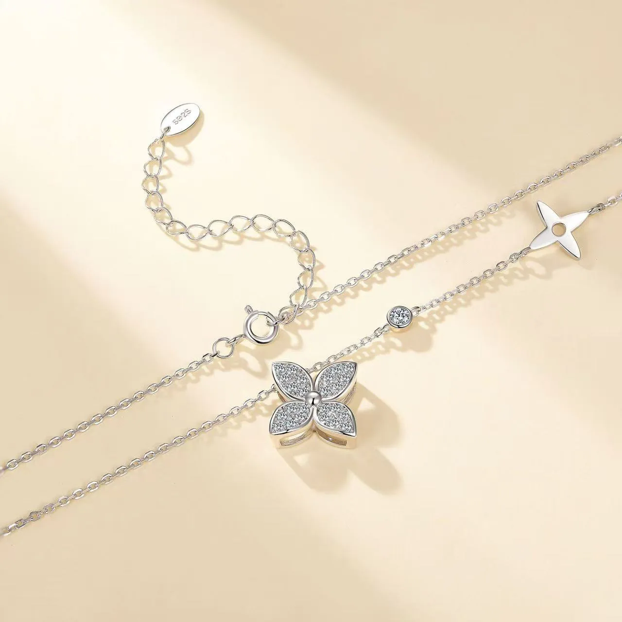 0.4CTW Moissanite Four Leaf Flower Pendant Necklace S925 Dainty Choker for Women Star Accent Chain Wedding Party Fine Jewelry