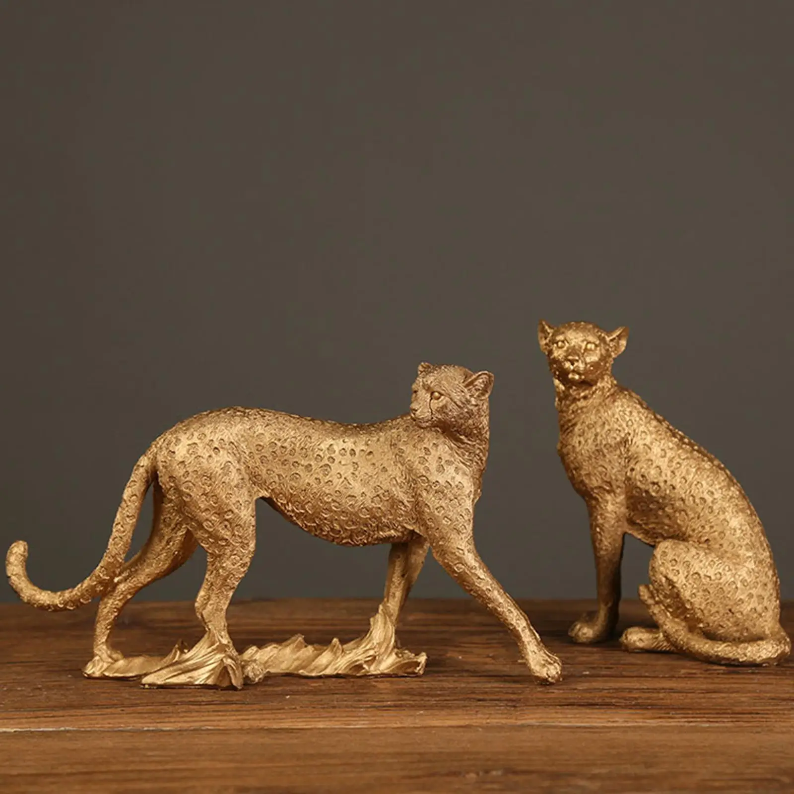 Retro Resin Cheetah Statue Figurine Panther Leopard Sculpture Table Desktop Decor, Captured Every Detail Decoration