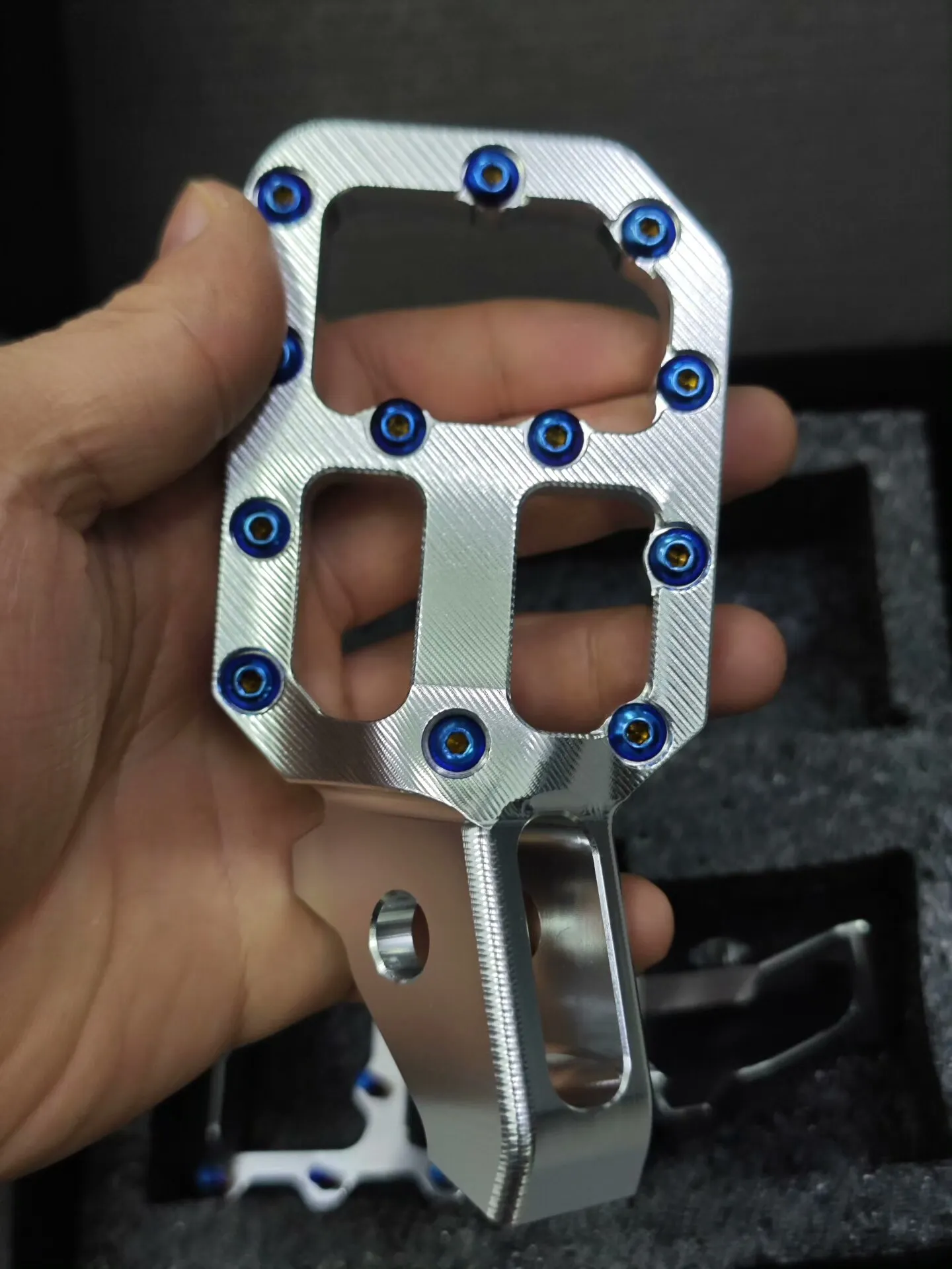 Brand New CNC Machined Modified Foot Pegs Pair for Domestic Light E-Dirt Bike