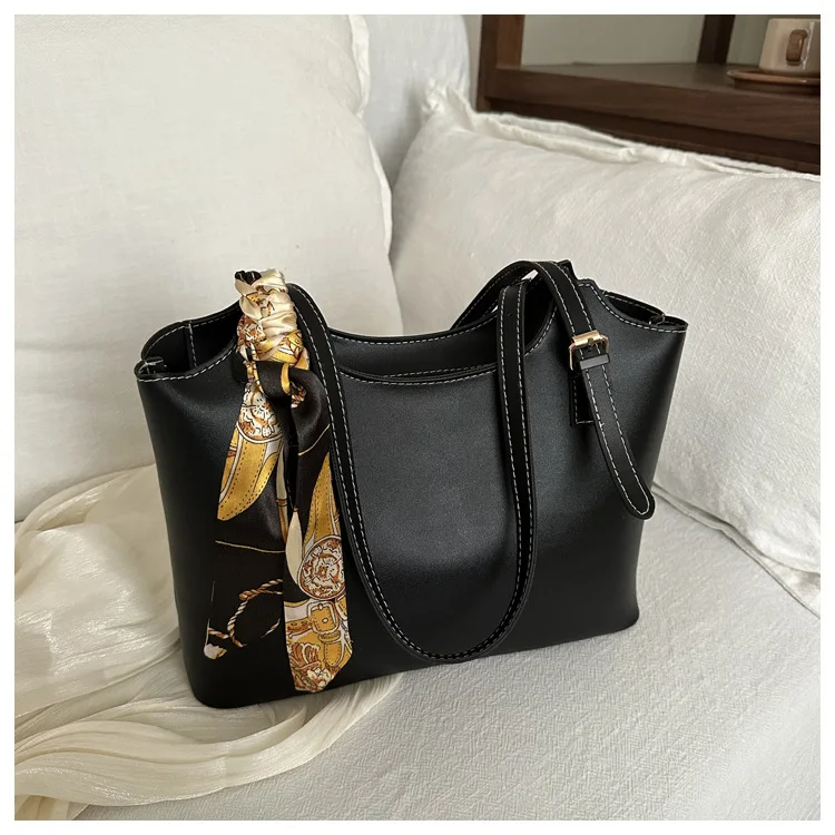 Modische, stilvolle Seidenschal-Einkaufstasche, Umhängetaschen mit geräumigem Fassungsvermögen, elegante Unterarmtasche, vielseitige Pendelhandtasche für Damen – Detail 20