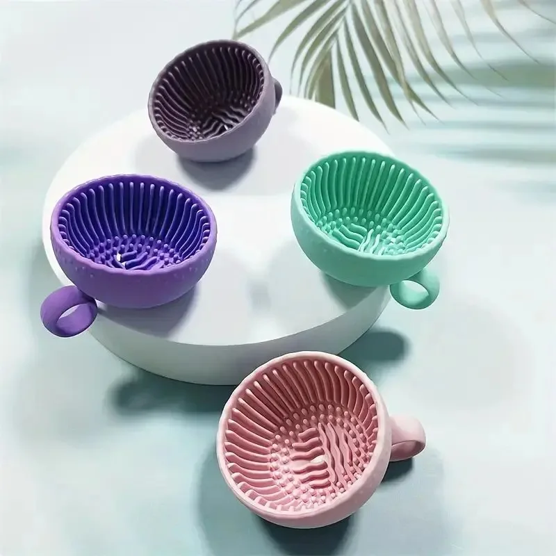 Nettoyeur de pinceaux de maquillage QuickClean, épurateur en Silicone de qualité supérieure et bol antidérapant, nettoyage en profondeur sans effort pour tous les faces, 1 pièce